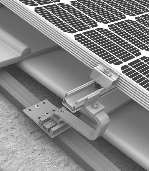 Panneaux photovoltaïques posés en toiture par Macullo Solar